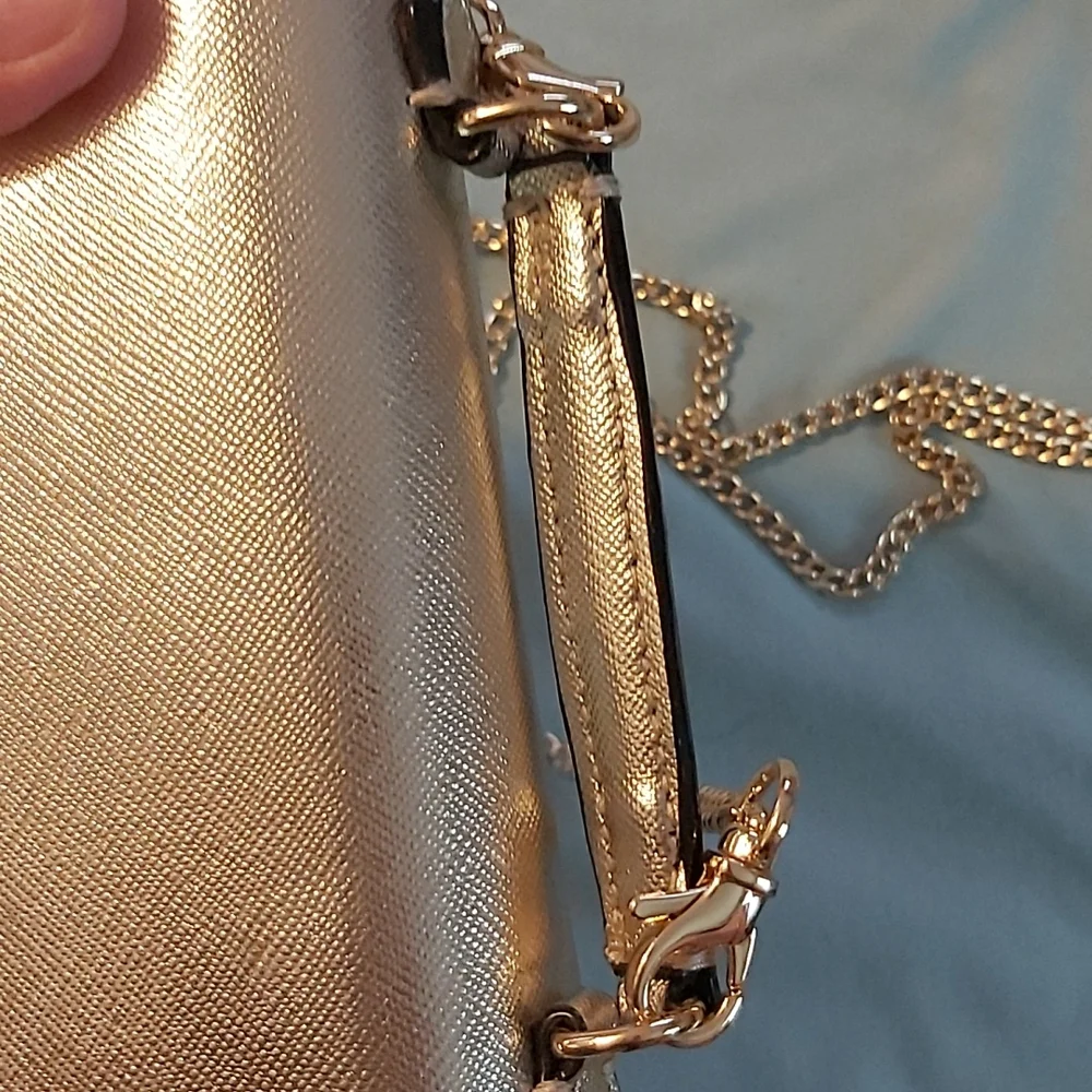 Nwot victoria's secret trifold gold chain pocketbook - Picture 7 of 7